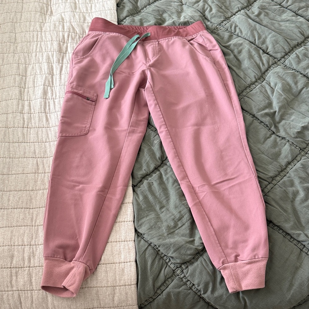 Women’s Zamora Joggers with Green Drawstring